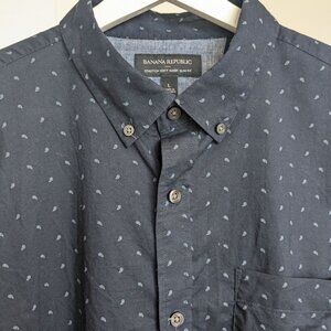 Banana Republic Button Down Shirt